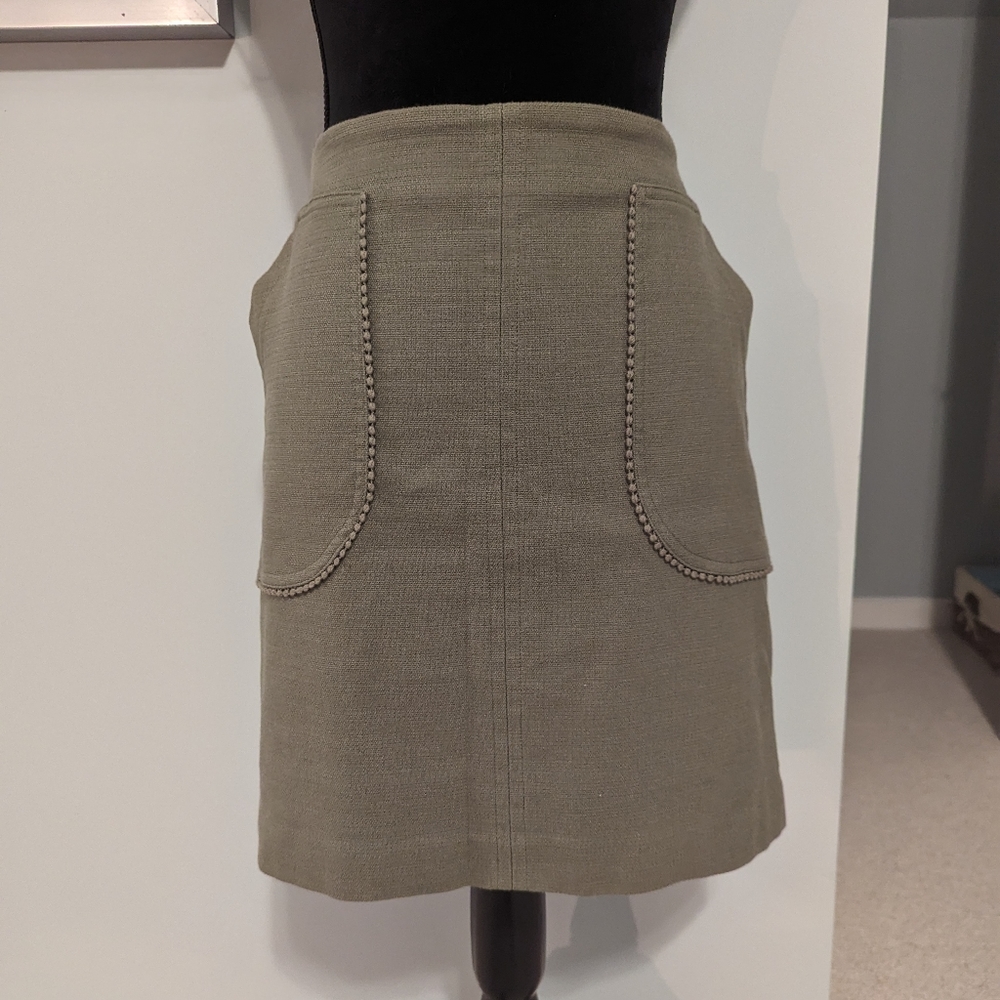 LOFT skirt with pockets